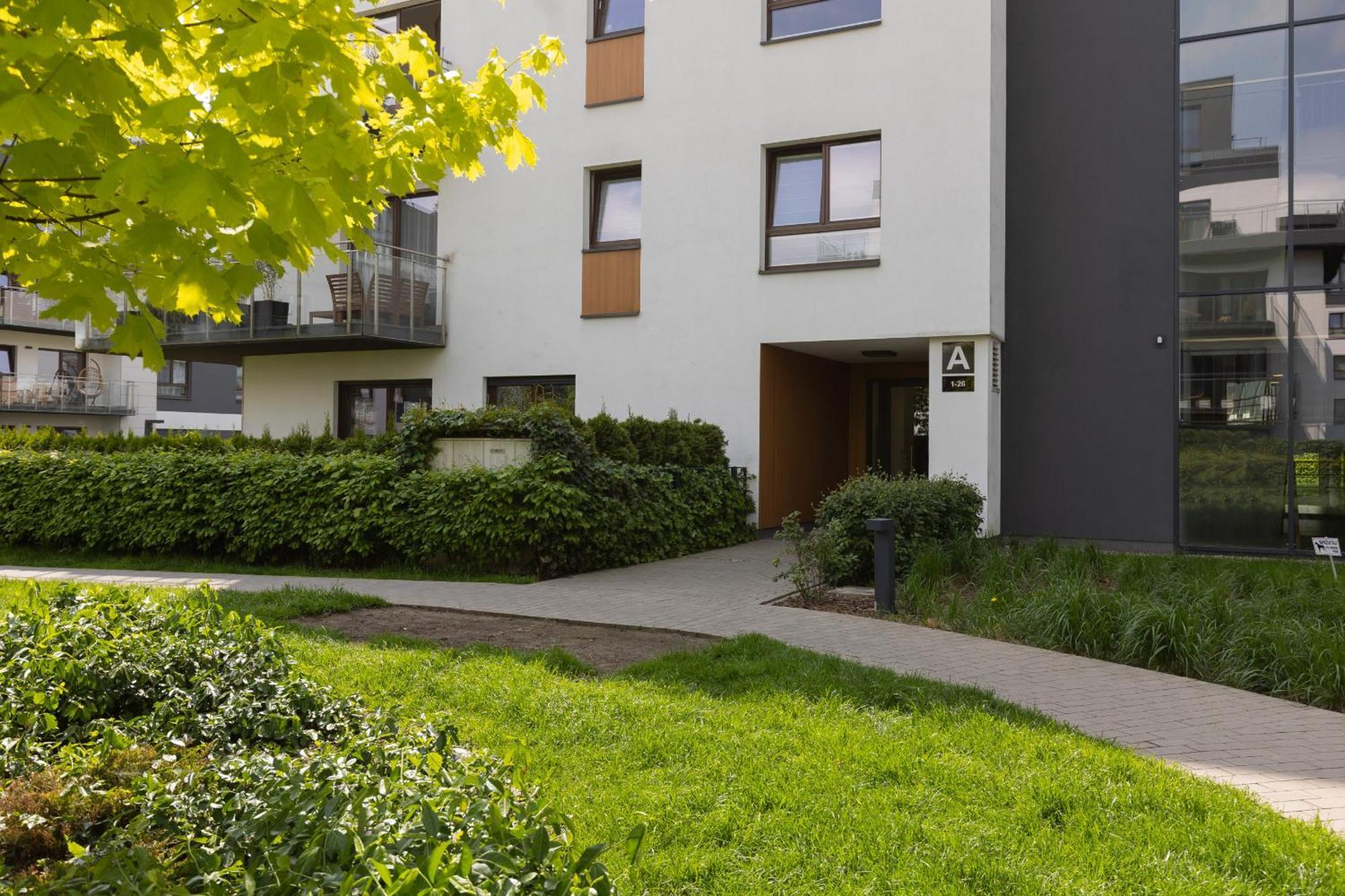 Royal Garden Apartment In Wilanow By Renters Prestige วอร์ซอ ภายนอก รูปภาพ