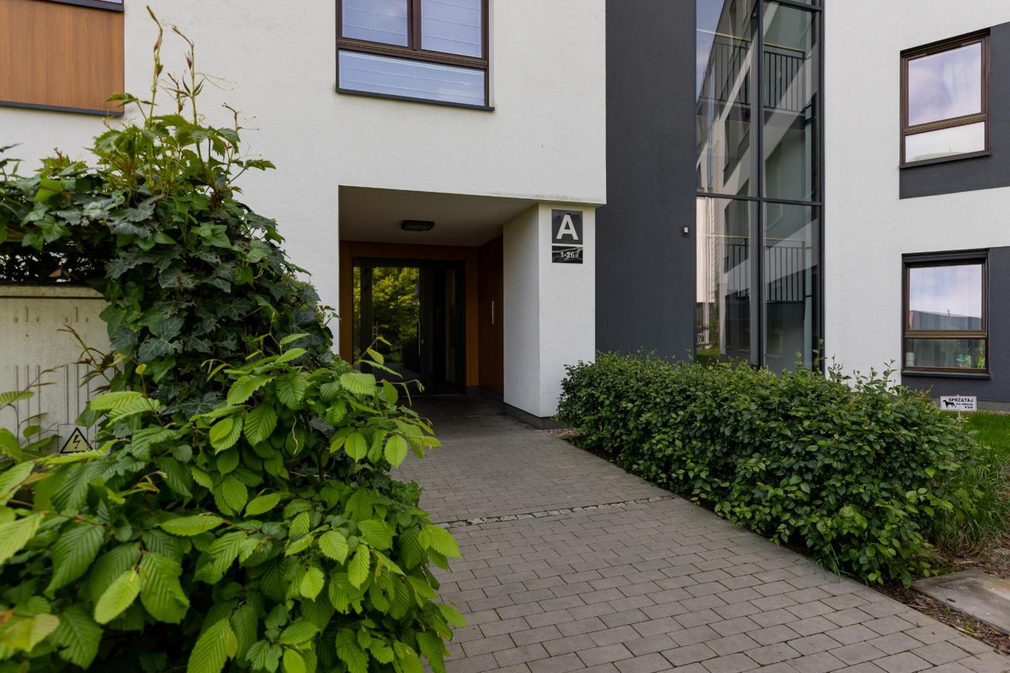 Royal Garden Apartment In Wilanow By Renters Prestige วอร์ซอ ภายนอก รูปภาพ