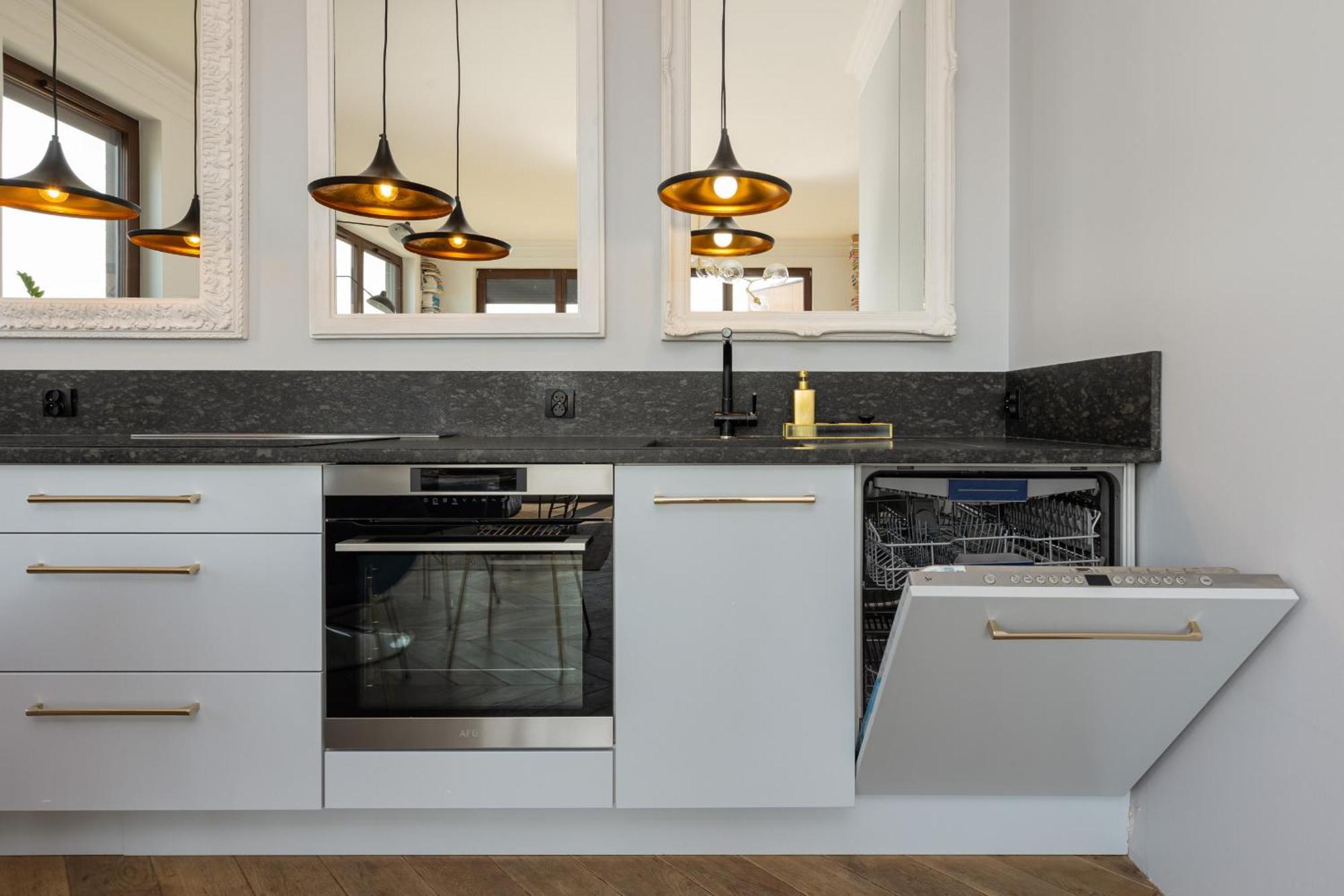 Royal Garden Apartment In Wilanow By Renters Prestige วอร์ซอ ภายนอก รูปภาพ